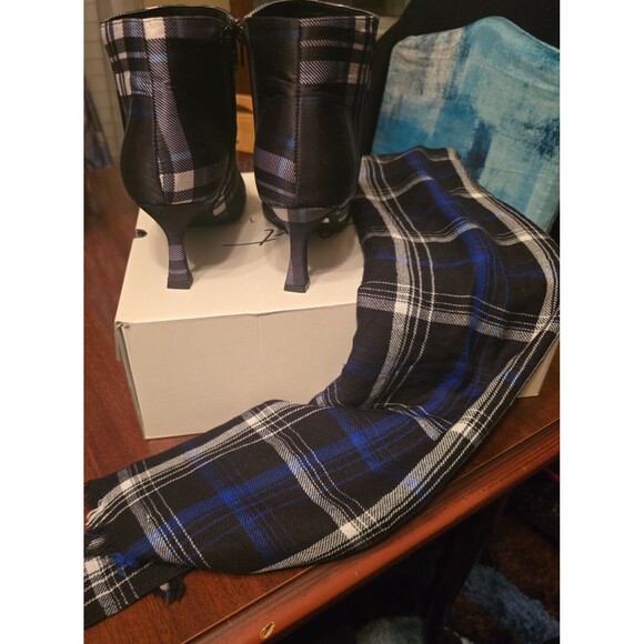 Comfort CATO Blue Plaid Ankle BOOTS & SCARF Bundle Low Heel  Zipper Pre-owned 11 - Picture 6 of 7
